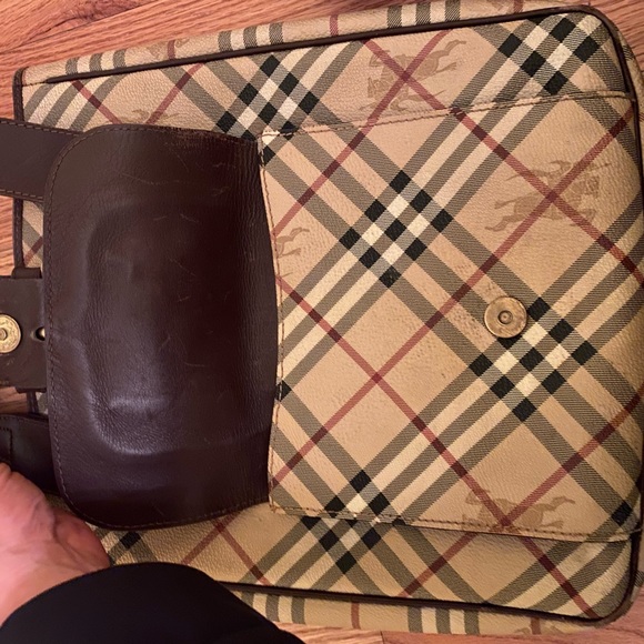 Burberry purse with browns leather straps and snap front with opening - Picture 7 of 13